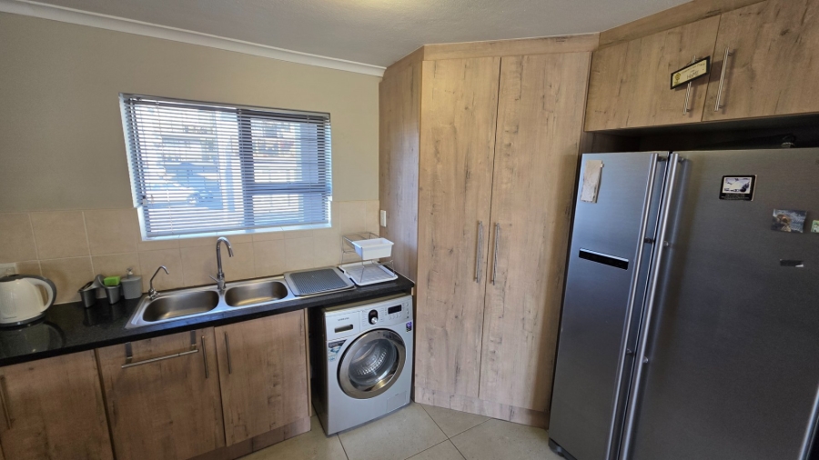 2 Bedroom Property for Sale in Hartenbos Central Western Cape